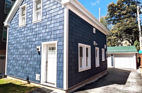 Downtown Buffalo Cottage | Walkable Elmwood Cottage, No Chores 2Bath 2BR 2Car