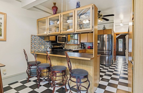 Fremont House | Walkable Fremont Home with Parking