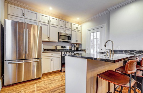 Ellicottville House | Walkable Gem w/Deck: Stay & Play in Ellicottville