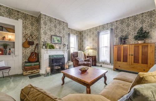 West Liberty House | Walkable Group Getaway with Bikes in West Liberty!