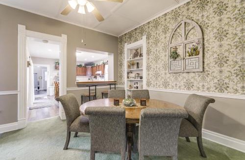 West Liberty House | Walkable Group Getaway with Bikes in West Liberty!