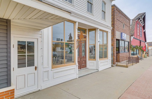 Spring Grove Apartment | Walkable Main Street Location: Spring Grove Apt