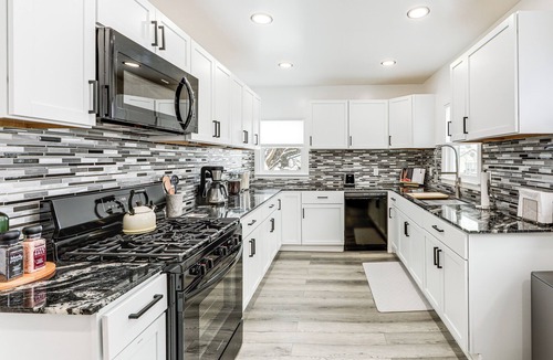 Eastside House | Walkable & Modern! Syracuse Home Near Campus