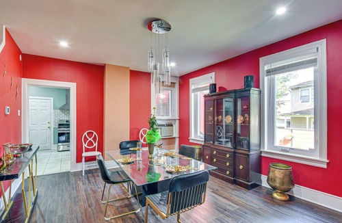 Morton Cottage | Walkable Neighborhood: Updated Morton Home!