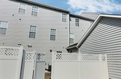 Villages of Five Points Condo | Walkable Resort Townhome with 2 Pools