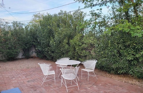 Evans Churchill Apartment | Walkable Roosevelt Row/1BR 1BA Downtown Stay