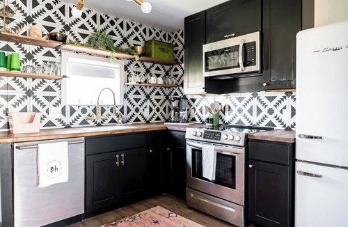 Fayetteville House | Walkable to Fayetteville + Wine Bar | Sleeps 4