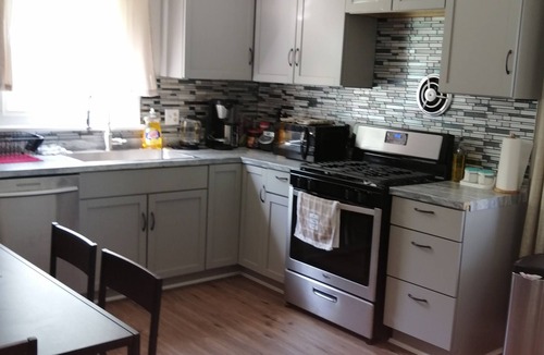 West Henrietta Apartment | Walkable to RIT / comfortable stay