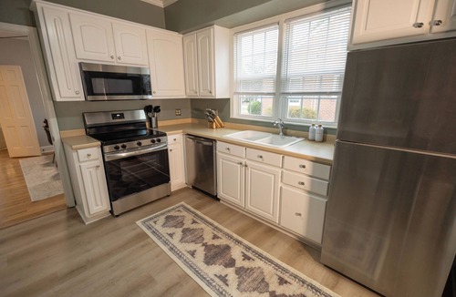 Vidalia House | Walkable Vidalia Retreat