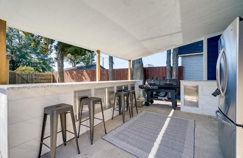 Wilmington House | Walkable Wilmington Home Near Historic District