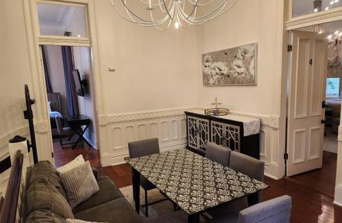 Faubourg Livaudais Apartment | Walker Mansion on St Charles Ave - Unit 4