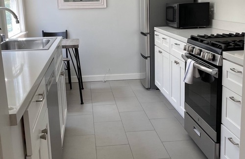 Oakland Apartment | Walker's Paradise in Oakland