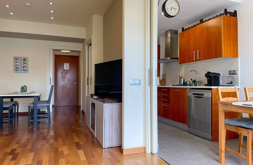 Vilanova I la Geltru Apartment | Walkers Paradise, Parking, Sunny Balcony - Hostem