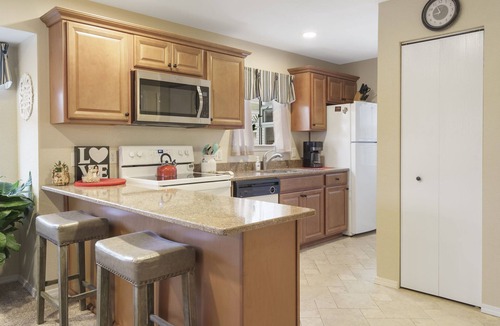 Indian Point Condo | Walkin 2BR,2 Bath. condo, beautiful view of Table Rock Lake and the Ozark Mtns.