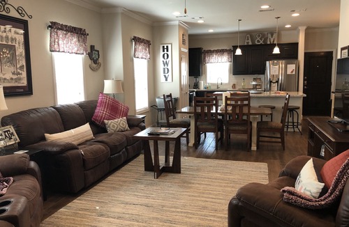 West Park House | WALKING DISTANCE TO ALL TEXAS A&M EVENTS!