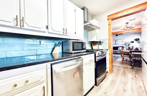 Midwest City House | Walking distance from restaurants, shopping, entertainment, and Tinker AFB