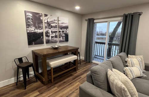 North Capitol Condo | Walking Distance to Broadway! Fully Renovated Condo on the River, Free Parking