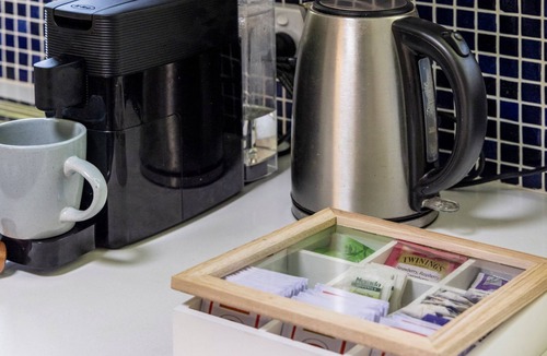 Anna Bay House | Walking Distance to Birubi Beach