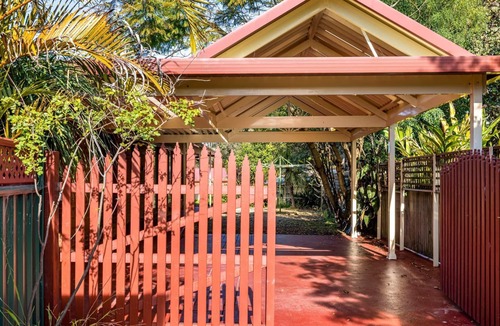 Anna Bay House | Walking Distance to Birubi Beach