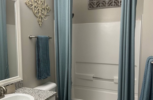 National Hills Apartment | Walking distance to The Masters!