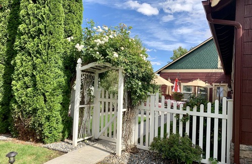 Walla Walla House | Walking distance to downtown Walla Walla - Fat Duck Inn