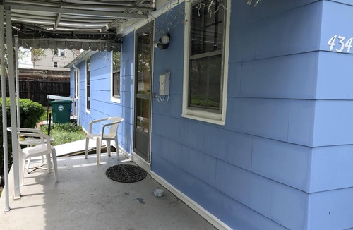 Downtown Niagara Falls House | Walking Distance to the Falls, Casino, and Canada