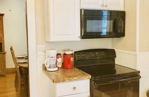 Downtown Niagara Falls House | ⭐Walking distance to the Falls!