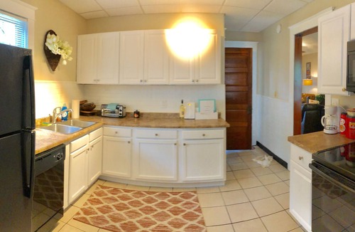 Downtown Niagara Falls House | ⭐Walking distance to the Falls!