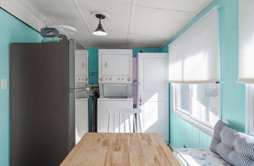Rockaway Beach House | Walking distance to Lake Taneycomo!