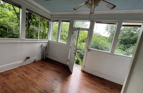 Cleveland House | Walking Downtown,Fabulous 1800sqft 2/2 with a loft room house huge kitchen charm