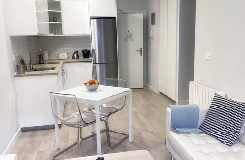 Bilbao City Centre Apartment | Walking to the Guggenheim by The Urban Hosts