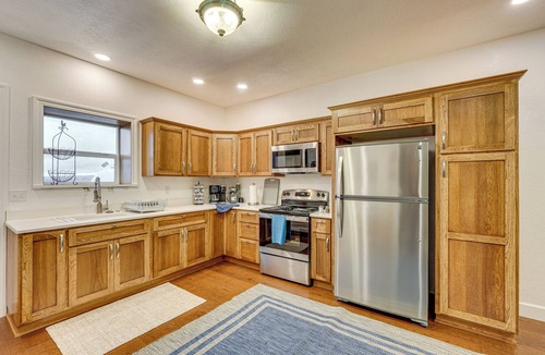 Dairy Apartment | Walking Trail On-Site: Tranquil Klamath Falls Apt!