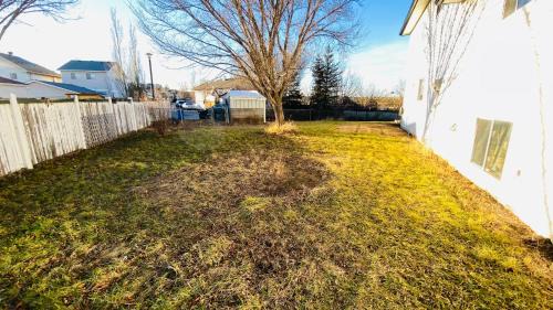 Hidden Valley Apartment | Walkout Basement Suite, 2 BDR 4BD, Bright and Spacious