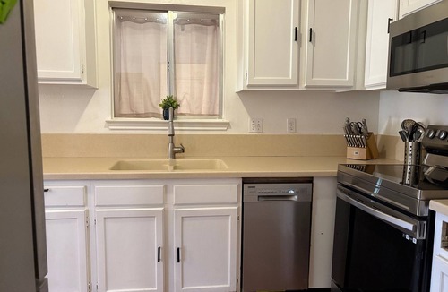 San Antonio House | Walla Walla House - 8 beds, 5 bedrooms, 2.5 Bathrooms, 2 Workspaces, Gameroom