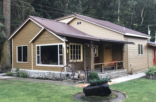 Milton-Freewater House | Walla Walla Riverfront Retreat!