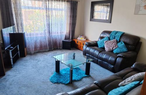 Tillicoultry House | Wallace View - Holiday Home