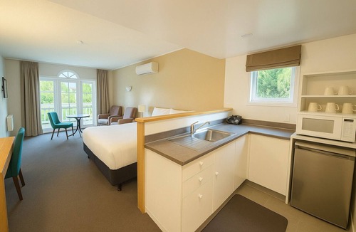 Upper Hutt Hotel | Wallaceville Motor Lodge