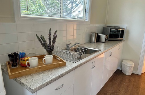 White Rock Bed & Breakfast | Wallaroi Guest Home