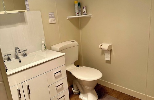 White Rock Bed & Breakfast | Wallaroi Guest Home