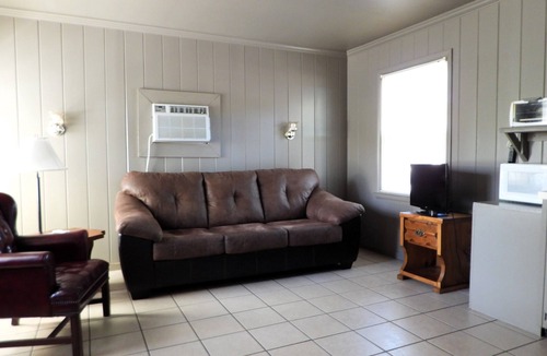 Royal Cabin | Walleye Cabinn