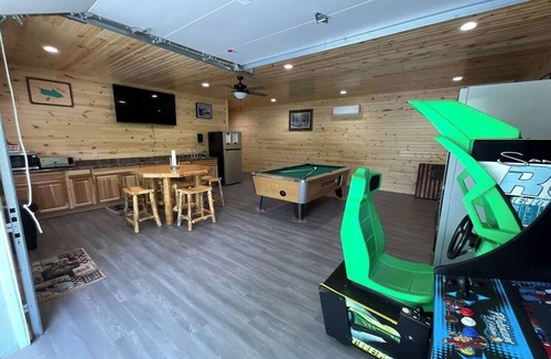 Briggsville Cottage | Walleye Waters Cottage