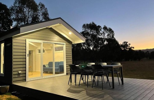 Burrundulla Apartment | Wallinga Farmstay Mudgee