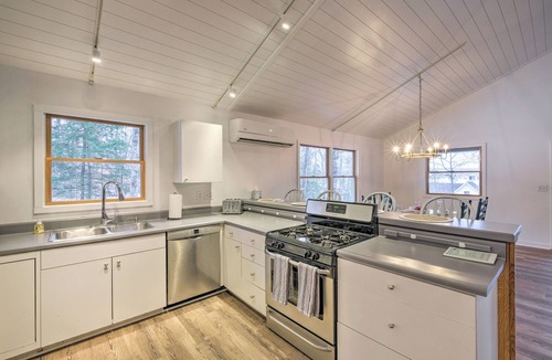 Petoskey Cottage | Walloon Lake Vacation Rental: Walk to Water!