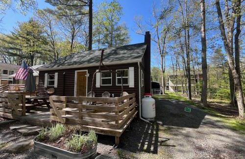 Hawley House | Wally's Cabin