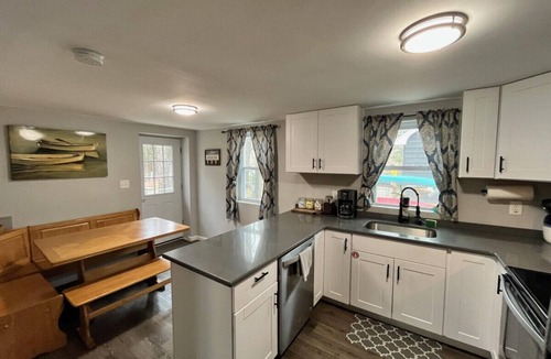 Hawley Villa | Wally`s Compound | Rent 3 Adjacent Properties!