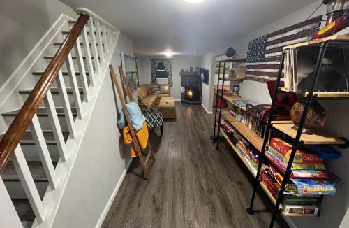 Hawley Villa | Wally's Compound