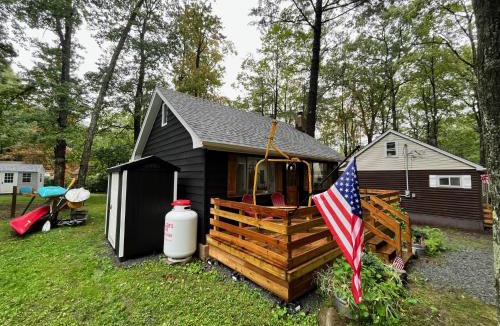 Hawley House | Wally's Cottage