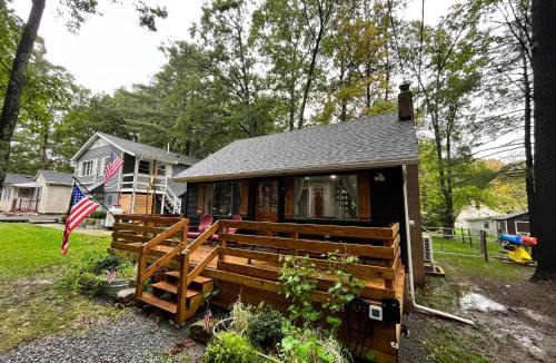 Hawley House | Wally's Cottage