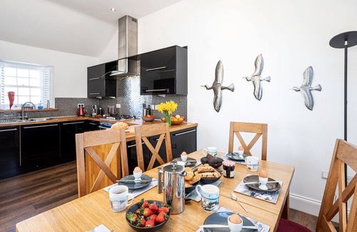 Barrow-in-Furness Cottage | Walney Island Lighthouse