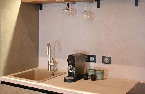 Eymet Apartment | Walnut Bistro & Suites